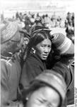 Bundesarchiv Bild 135-S-16-20-04, Tibetexpedition, Tibeterin
