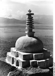 Bundesarchiv Bild 135-S-15-21-45, Tibetexpedition, Chörten